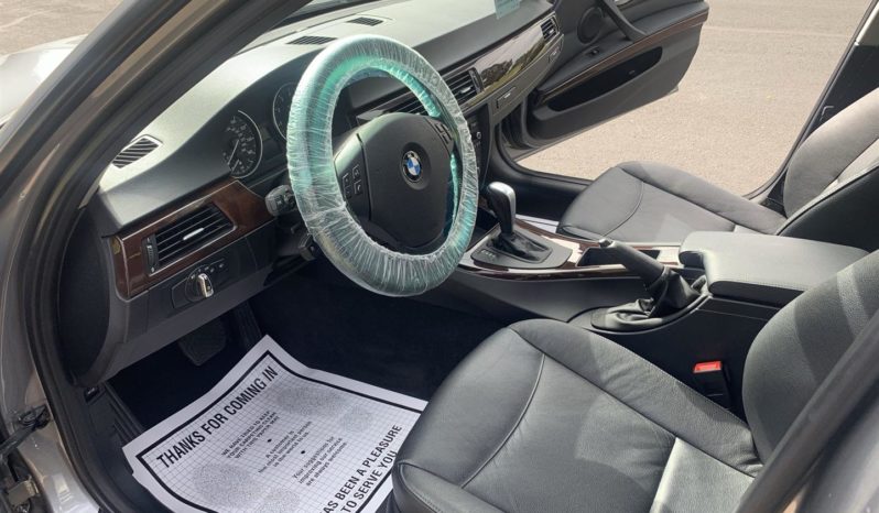 2011 BMW 3-Series Gray full