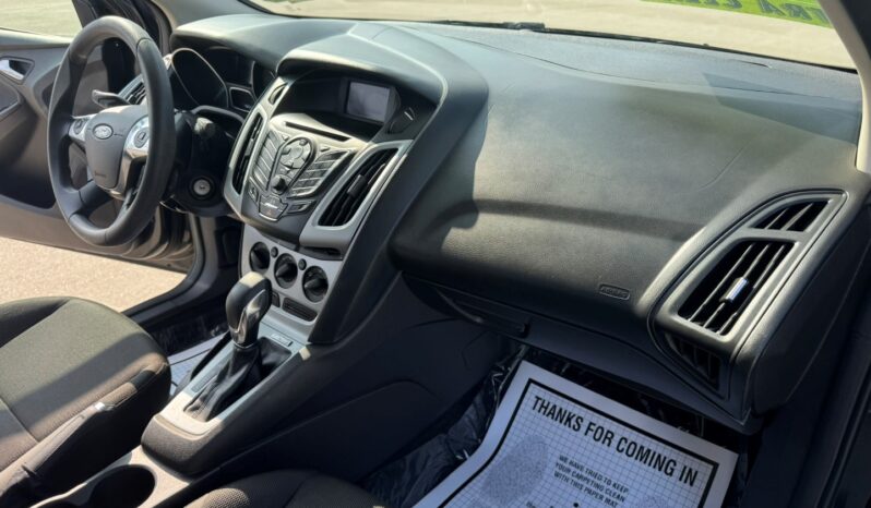 2013 FORD FOCUS SE full
